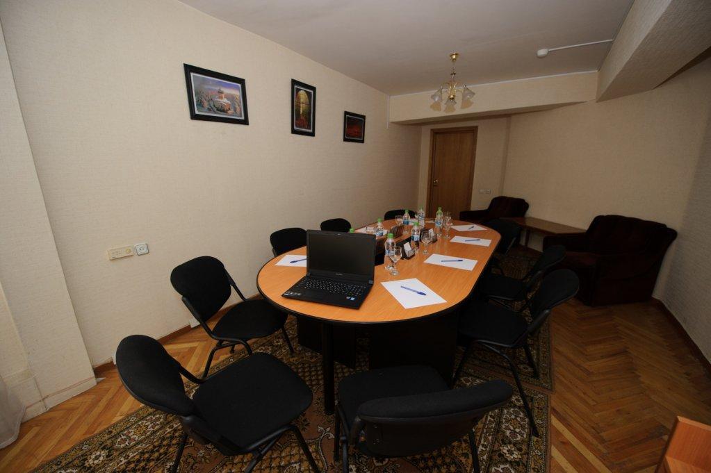 Dacia Hotel Кишинів Екстер'єр фото